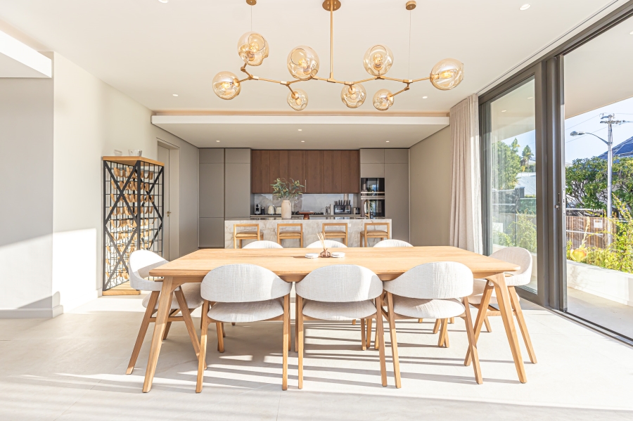 To Let 4 Bedroom Property for Rent in Fresnaye Western Cape